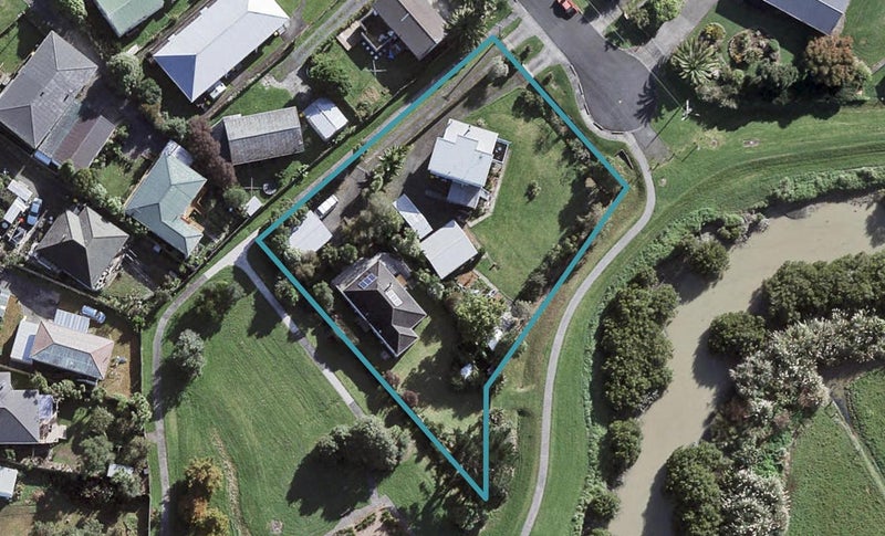 28B Te Moau Avenue, Parakai, Parakai - Carousel 1