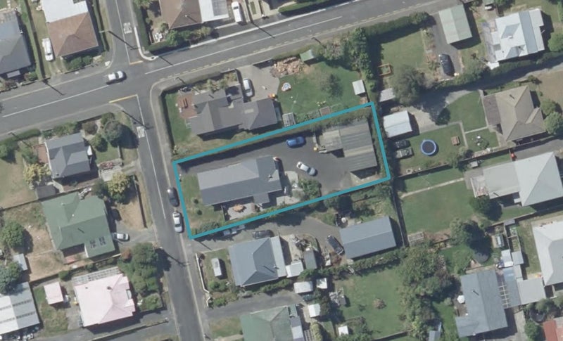 11 Teignmouth Street, Abbotsford, Dunedin - Carousel 1