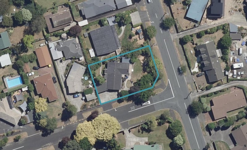 7 Colman Street, Queenwood, Hamilton - Carousel 1