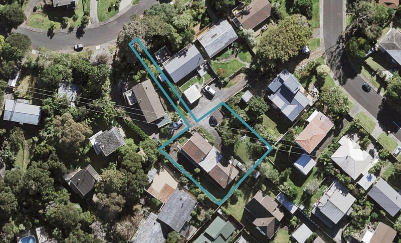 2/10 Bryers Place, Bayview, Auckland - Carousel 1