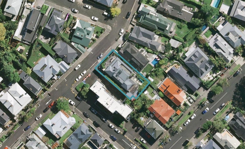 27 Dedwood Terrace, Saint Marys Bay, Auckland - Carousel 1