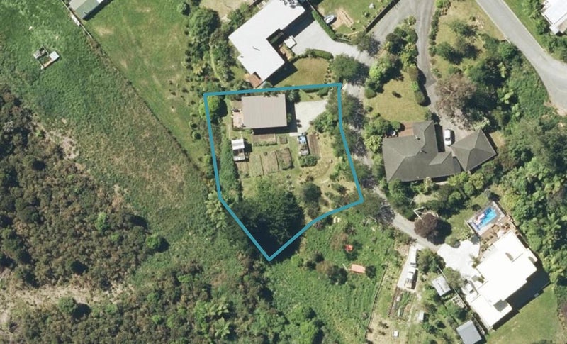 26 Waimarama Street, Waikawa, Picton - Carousel 1