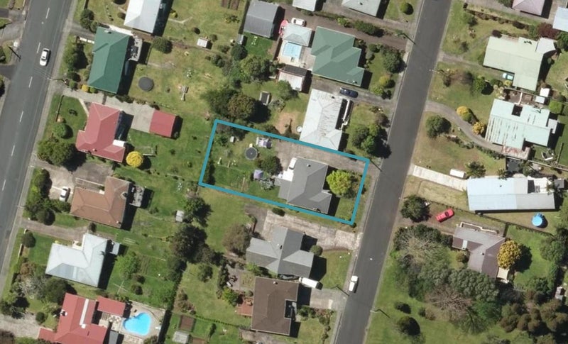 9 Tuhangi Street, Kamo, Whangarei - Carousel 1