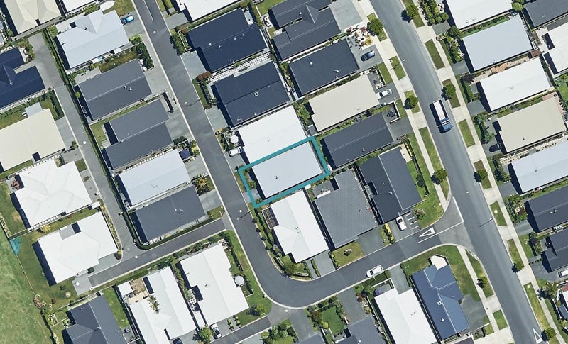 6 Jacob Street, Brookfield, Tauranga - Carousel 1