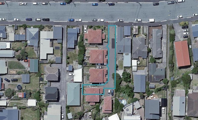 3/127 Apu Crescent, Lyall Bay, Wellington - Carousel 1