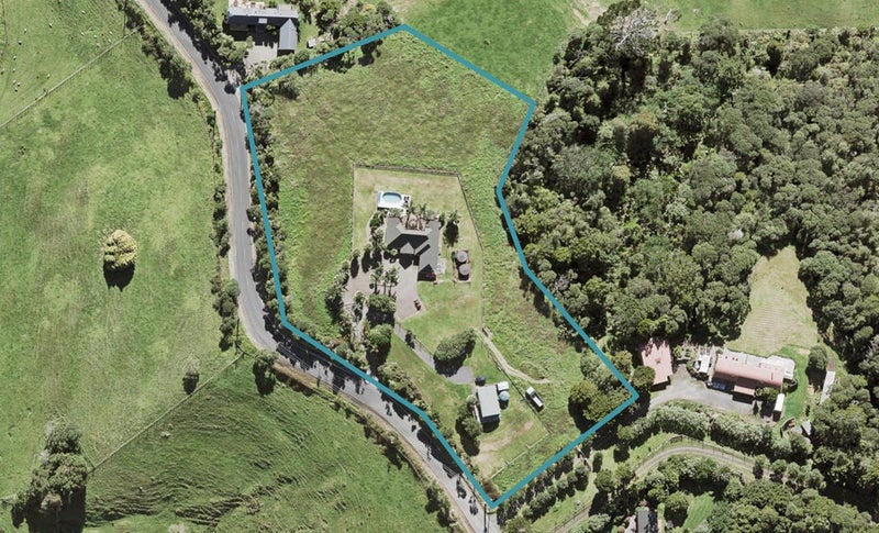 111 School Road, Waimauku, Waimauku - Carousel 1