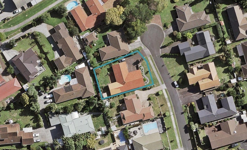 6 Cadenza Place, Conifer Grove, Takanini - Carousel 1
