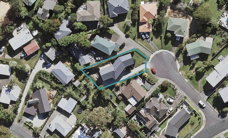 8 Philip Place, Hillcrest, Auckland - Carousel 1