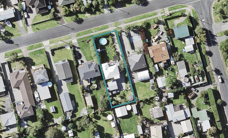 95 First View Avenue, Beachlands, Auckland - Carousel 1