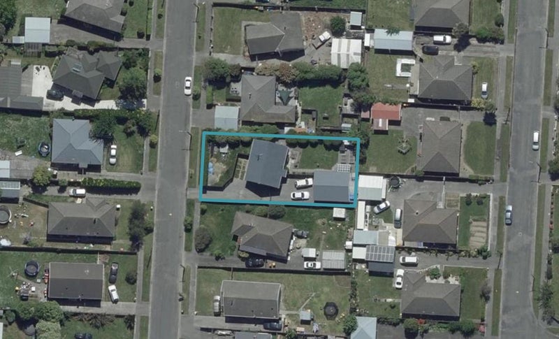 8 Ealing Street, Northcote, Christchurch - Carousel 1