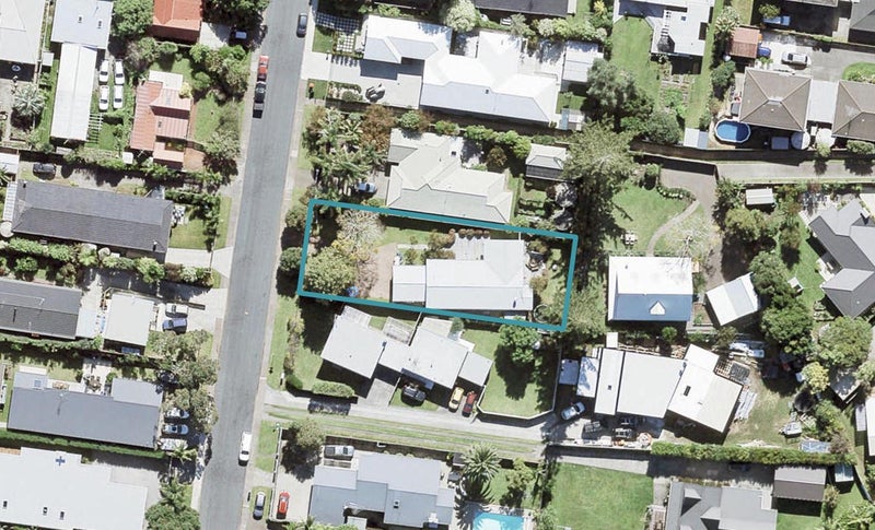 77 The Circle, Manly, Whangaparaoa - Carousel 1