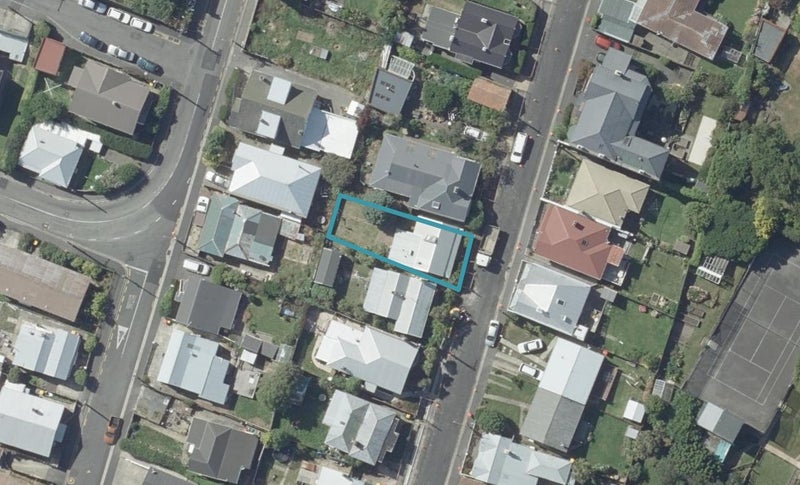 14 Peel Street, Mornington, Dunedin - Carousel 1