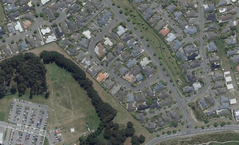 10 Amoka Crescent, Parklands, Christchurch - Carousel 1
