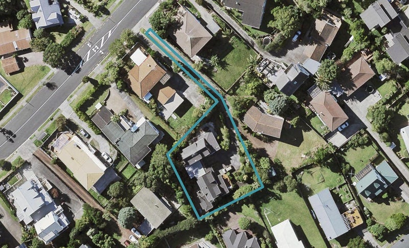 1/141 Oaktree Avenue, Browns Bay, Auckland - Carousel 1