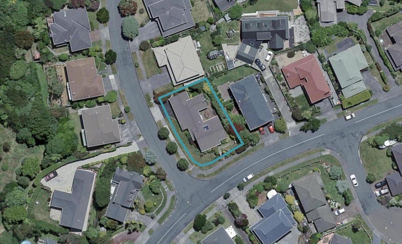 27 Lakewood Avenue, Churton Park, Wellington - Carousel 1