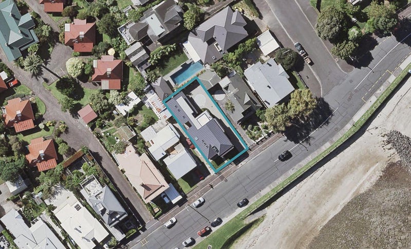 49 King Edward Parade, Devonport, Auckland - Carousel 1