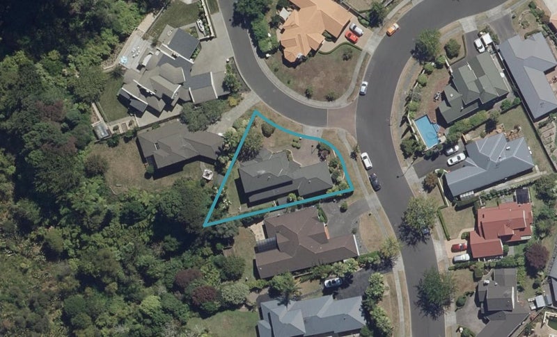 1 Ashmore Court, Huntington, Hamilton - Carousel 1