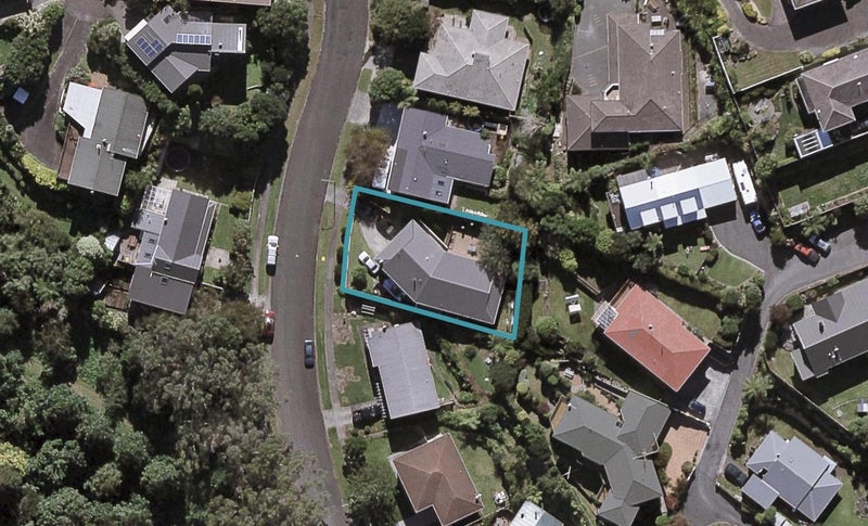 13 Rossiter Crescent, Lynmouth, New Plymouth - Carousel 1