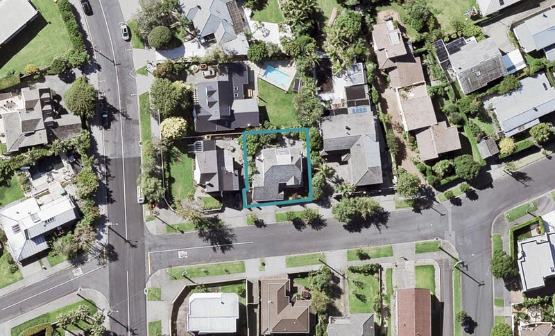 2 Gifford Street, St Heliers, Auckland - Carousel 1