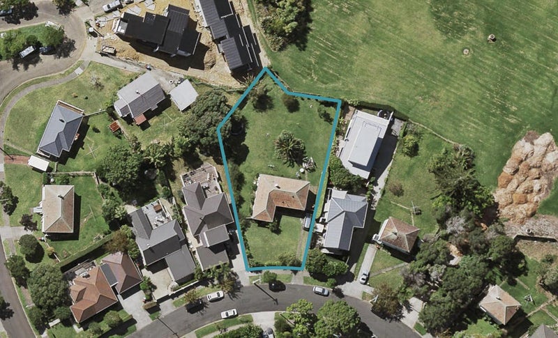 49 Tahapa Crescent, Meadowbank, Auckland - Carousel 1