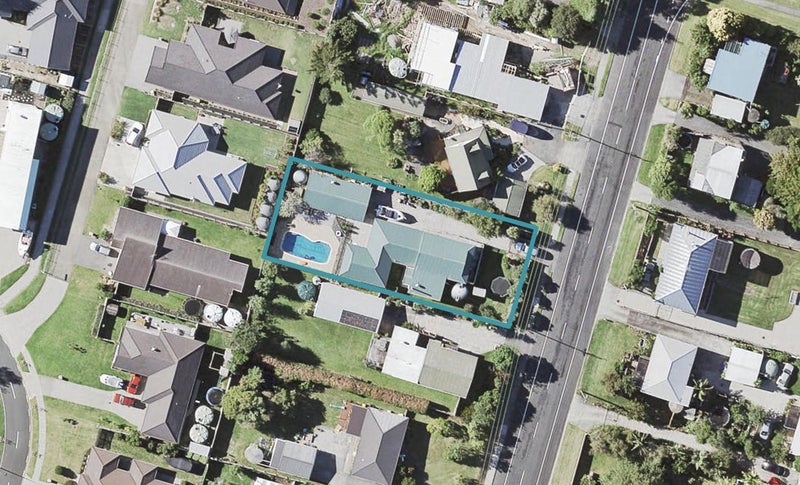 36 Shelly Bay Road, Beachlands, Auckland - Carousel 1