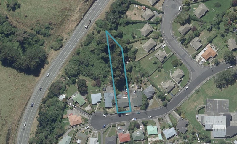 18 Tensing Street, Liberton, Dunedin - Carousel 1