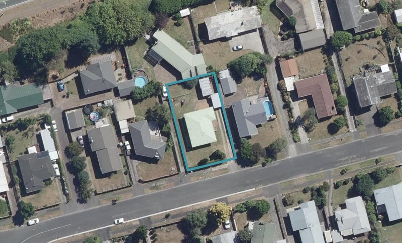 82 Morrow Avenue, St Andrews, Hamilton - Carousel 1