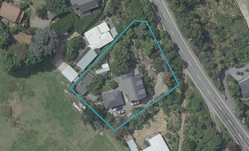 124 Main Road, Allandale, Governors Bay - Carousel 1