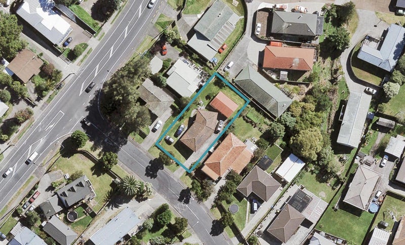 43 Farwood Drive, Henderson, Auckland - Carousel 1