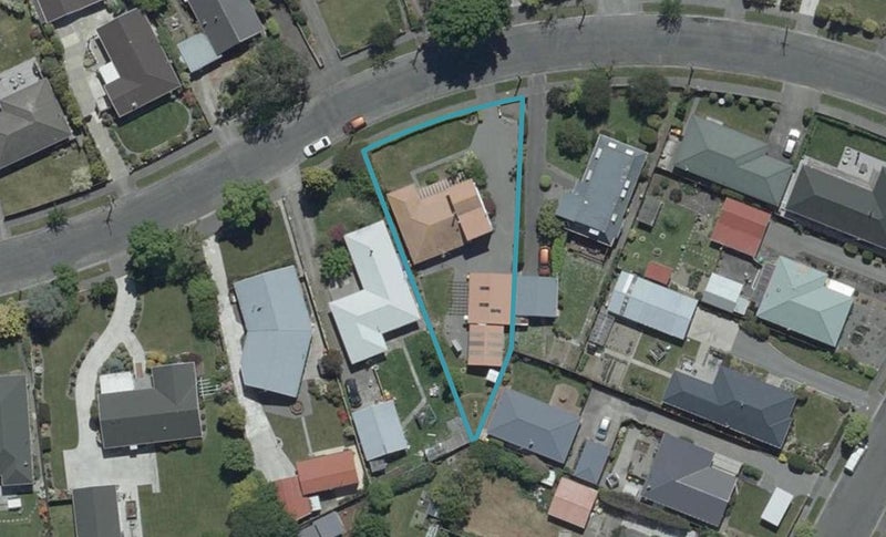 17 Glenmore Avenue, Casebrook, Christchurch - Carousel 1