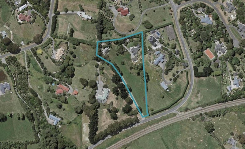 65 King Arthur Drive, Otaihanga, Paraparaumu - Carousel 1