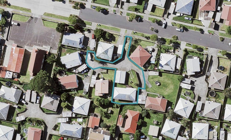 81D Maybury Street, Point England, Auckland - Carousel 1