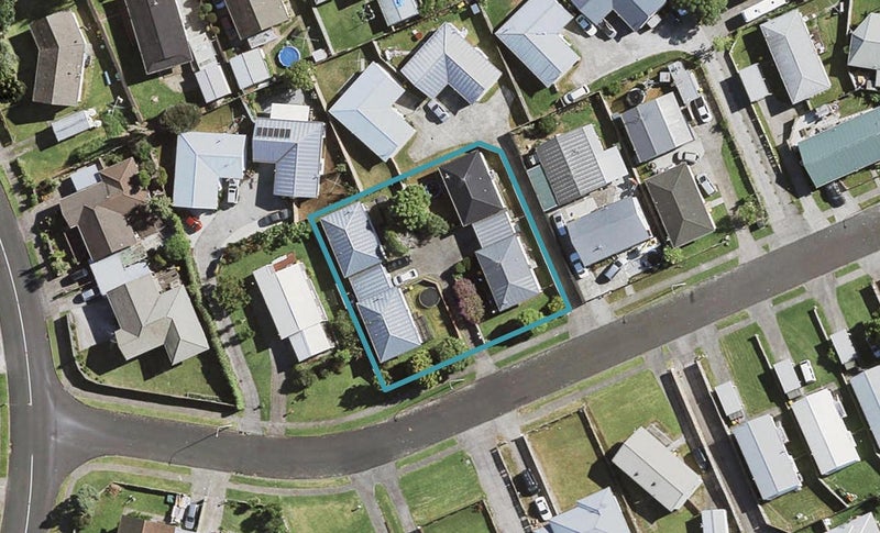 2/8 ORATU PLACE, Manurewa, Auckland - Carousel 1