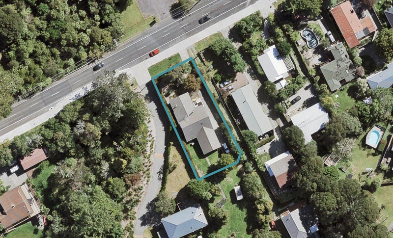 516 West Coast Road, Oratia, Auckland - Carousel 1