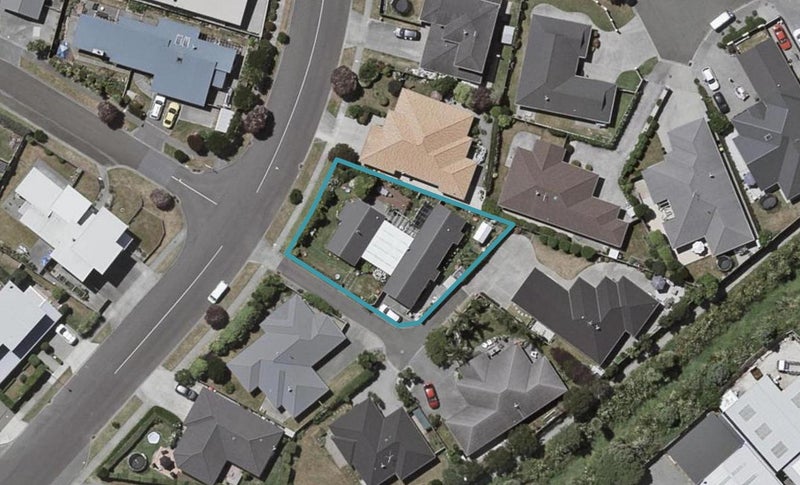 74 Hillcrest Road, Raumati Beach, Paraparaumu - Carousel 1