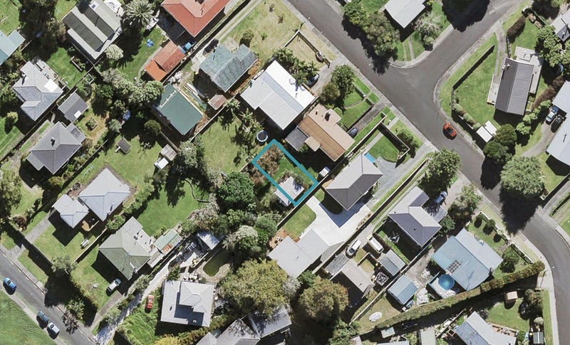 9D O'Donn Avenue, Beach Haven, Auckland - Carousel 1