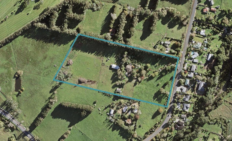 12 Kauri Road, Whenuapai, Auckland - Carousel 1