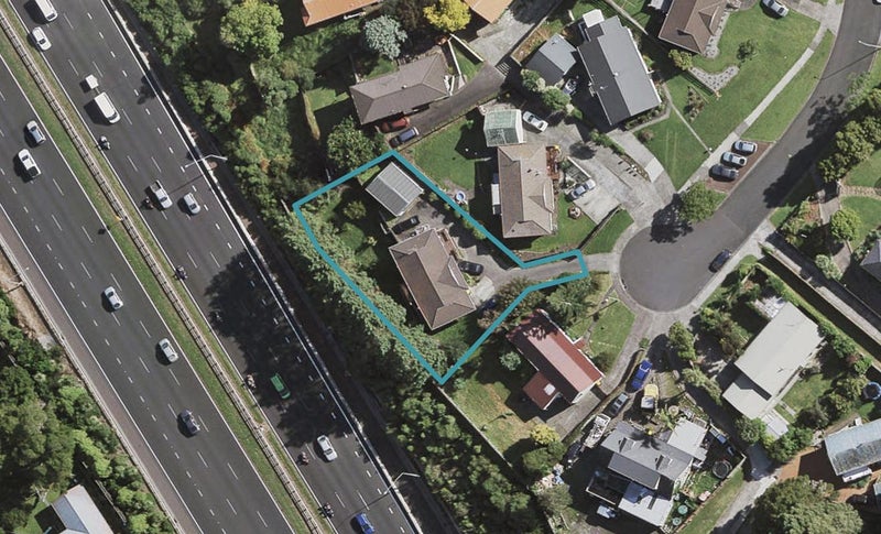 21 Crail Court, Totara Heights, Auckland - Carousel 1