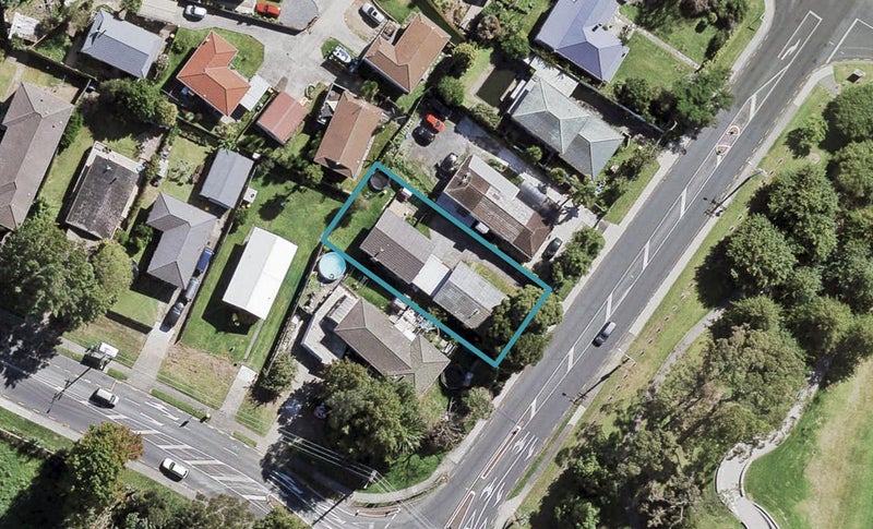 1/121 Seymour Road, Sunnyvale, Auckland - Carousel 1