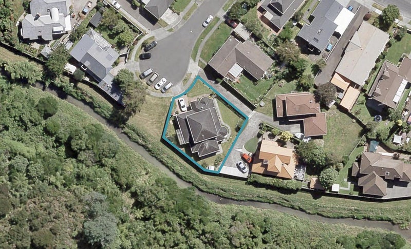 5 Balgownie Grove, Naenae, Lower Hutt - Carousel 1