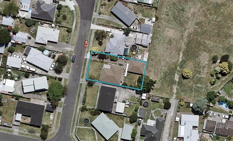 6 Dunn Place, Pirimai, Napier - Carousel 1