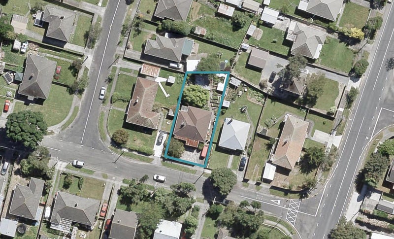 61 Durham Crescent, Fairfield, Lower Hutt - Carousel 1