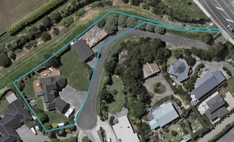 3 Celtic Way, Paraparaumu - Carousel 1