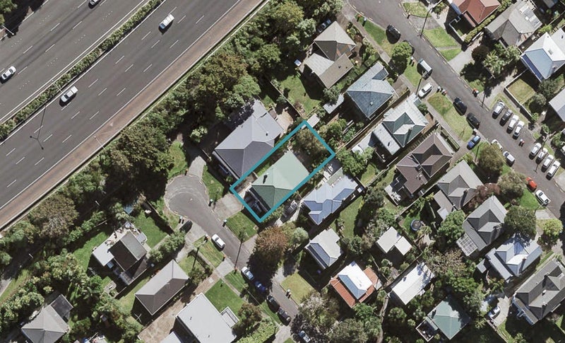 13 Hesketh Street, Kingsland, Auckland - Carousel 1
