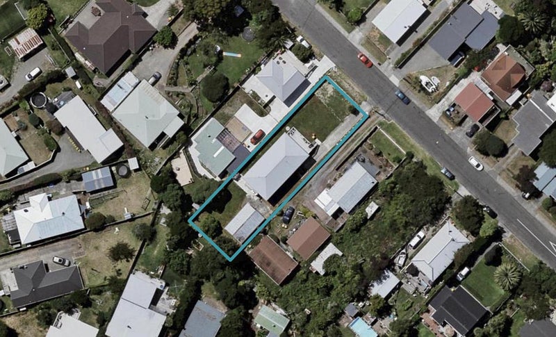 6 TITOKI RD, Raumati BEACH, PARAPARAUMU - Carousel 1