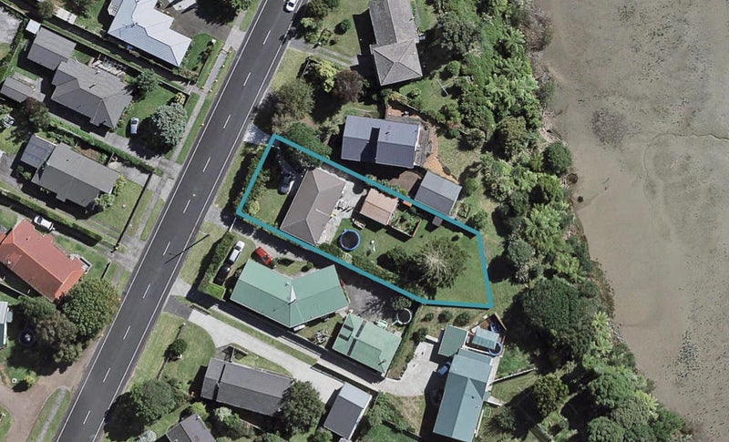 109 Sandspit Road, Waiuku, Waiuku - Carousel 1