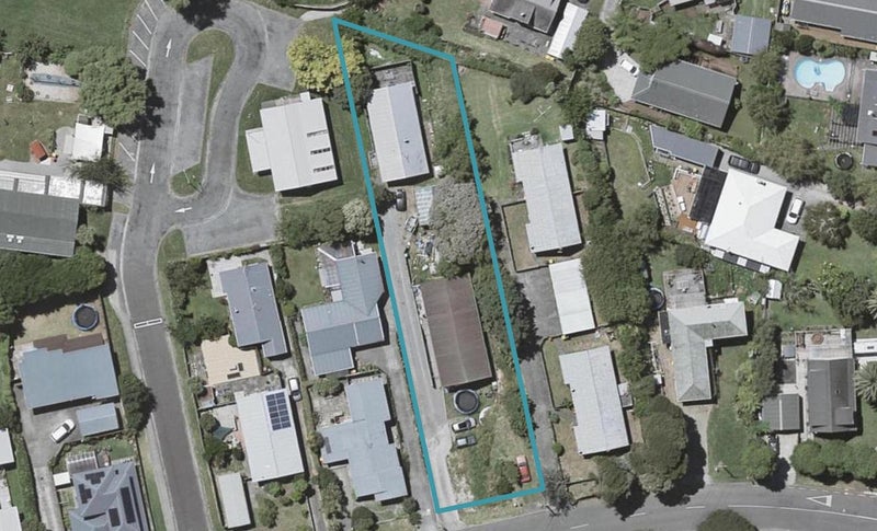 55 Tiromoana Road, Raumati South, Paraparaumu - Carousel 1