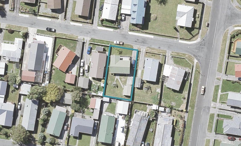 5 Weymouth Grove, Wainuiomata, Lower Hutt - Carousel 1