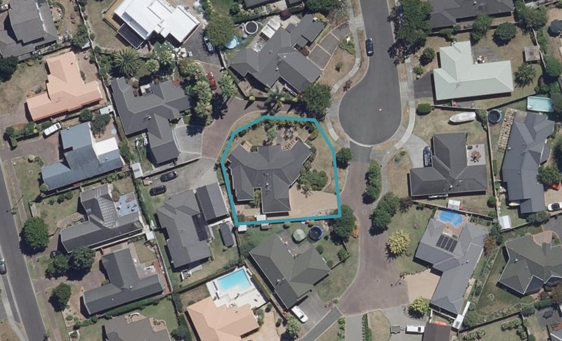 30 Fendalton Drive, Rototuna, Hamilton - Carousel 1