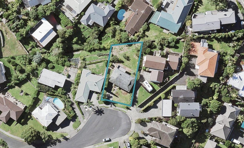 20 Callender Place, Shelly Park, Auckland - Carousel 1